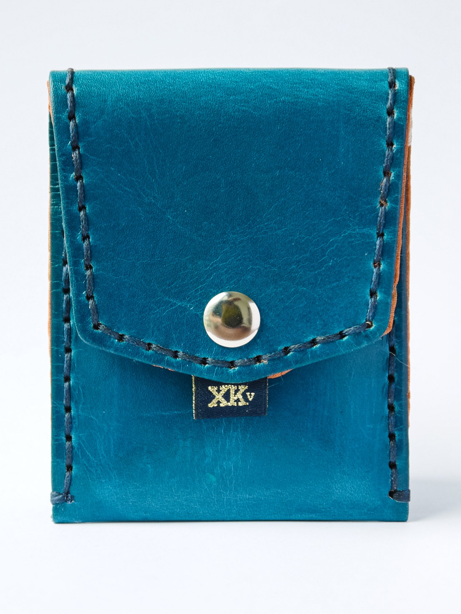 XKv 19 — closed, front