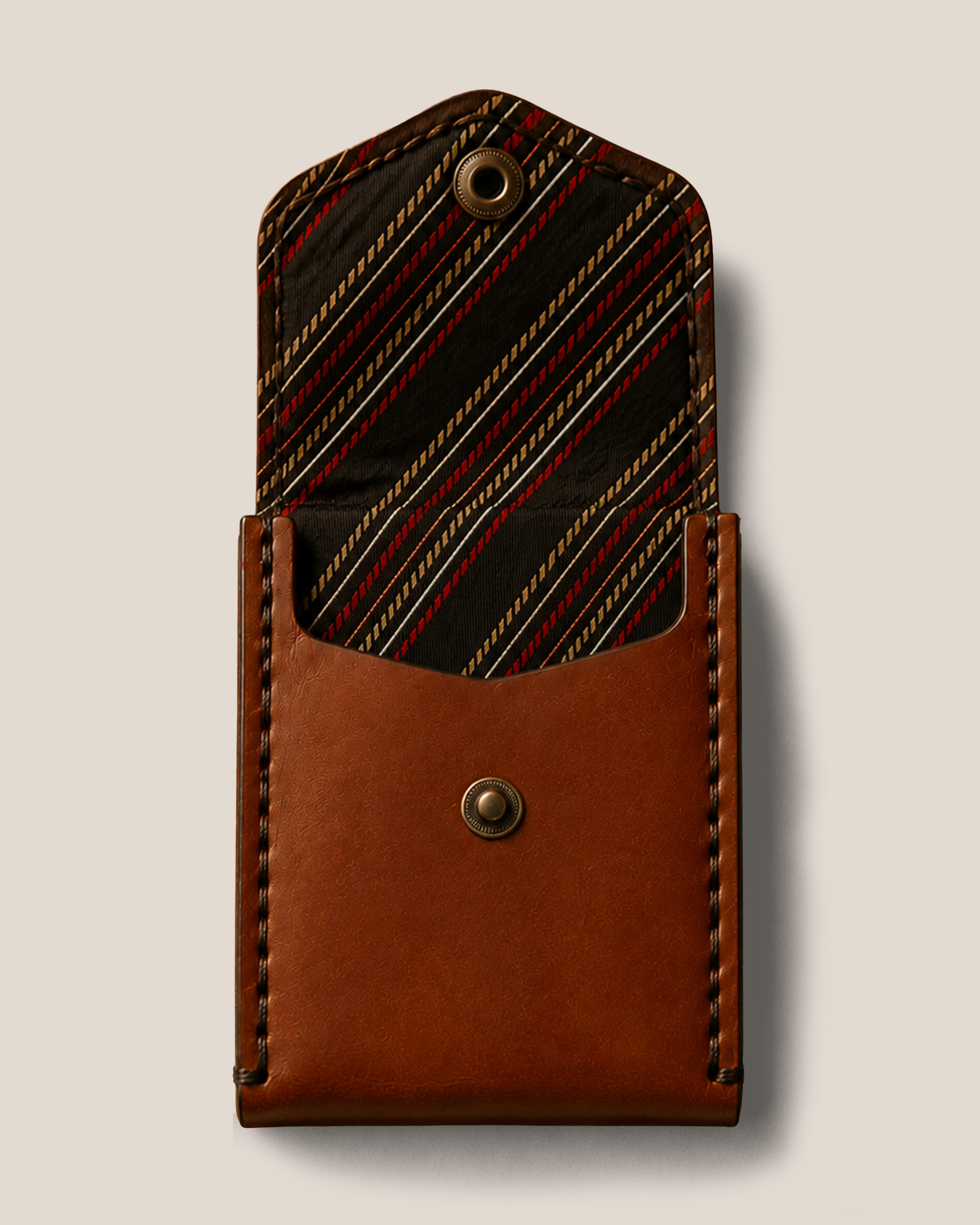 Carry 00 / 06, open, showing the striped silk lining